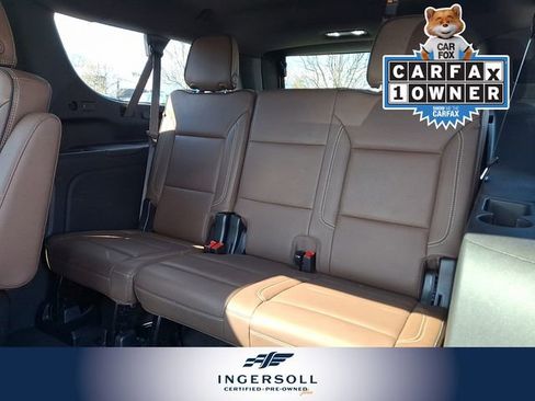 Used 2025 Chevrolet Suburban High Country image 15