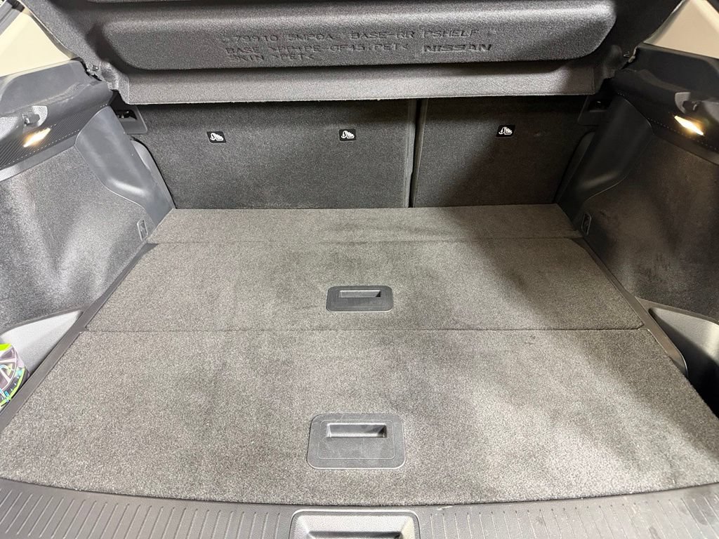 Used 2024 Nissan Ariya AWD image 31