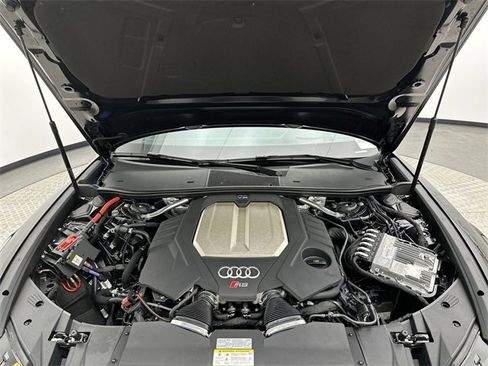 Used 2024 Audi RS 6 performance image 26