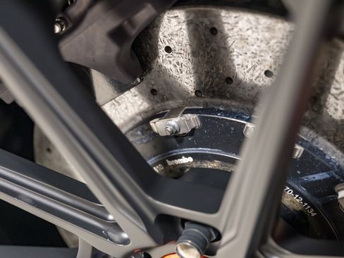 Used 2021 Ford GT image 22