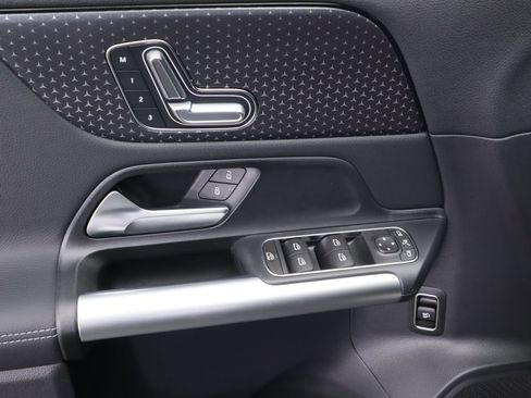 Certified 2025 Mercedes-Benz GLA 250 GLA 250 image 23