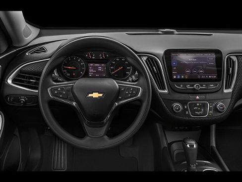 Used 2020 Chevrolet Malibu LT image 15