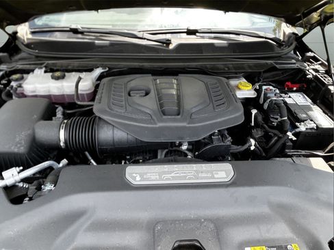 New 2024 Jeep Wagoneer 4WD w/ Premium Group I image 37