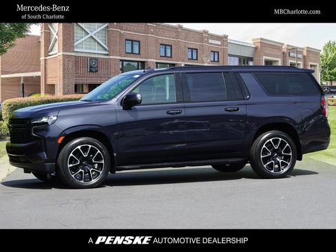 Used 2024 Chevrolet Suburban RST w/ Luxury Package AWD/4WD image 1