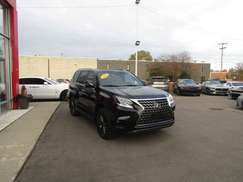 Used 2021 Lexus GX 460 Premium w/ Premium Package image 5