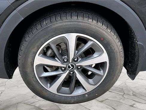 Used 2019 Kia Sorento EX FWD image 35