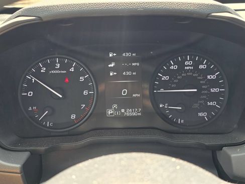 Used 2024 Subaru Crosstrek 2.0i AWD/4WD image 17