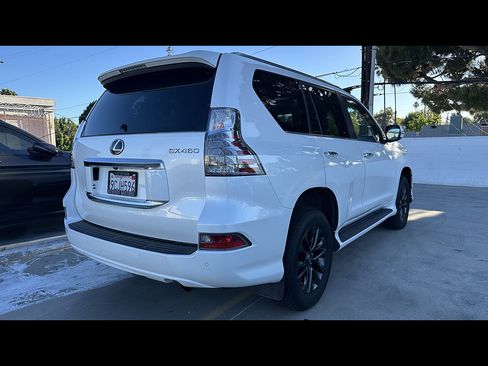 Used 2022 Lexus GX 460 Premium w/ Premium Package AWD/4WD image 4
