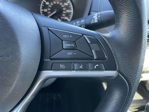 Used 2024 Nissan Altima 2.5 SV image 33