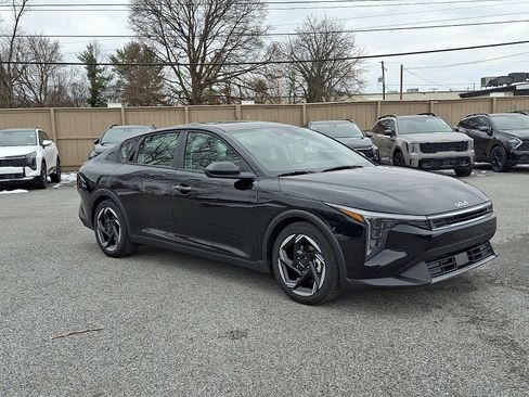 New 2026 Kia K4 EX image 3