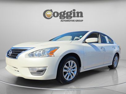 Used 2014 Nissan Altima 2.5 S w/ Display Audio Package