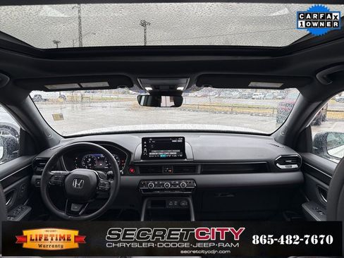 Used 2025 Honda Pilot Black Edition image 28