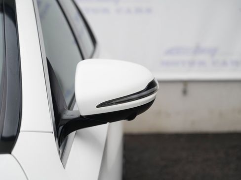 Used 2019 Mercedes-Benz E 300 4MATIC image 10