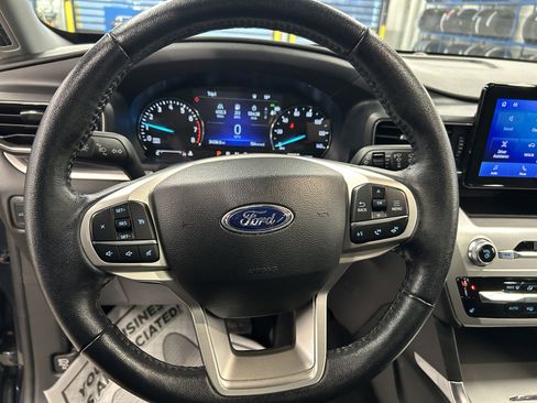 Used 2022 Ford Explorer XLT w/ Equipment Group 202A image 20