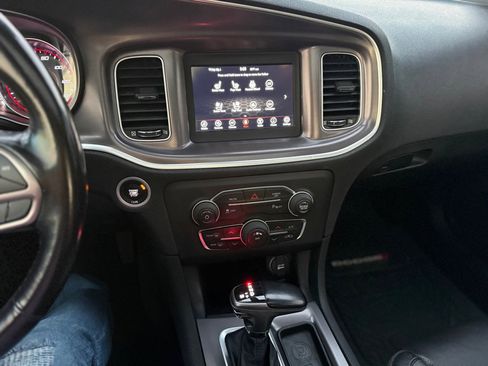 Used 2020 Dodge Charger SXT w/ Leather Interior Group image 23