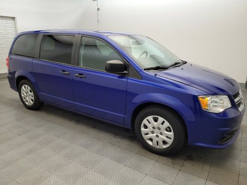 Used 2019 Dodge Grand Caravan SE FWD image 11