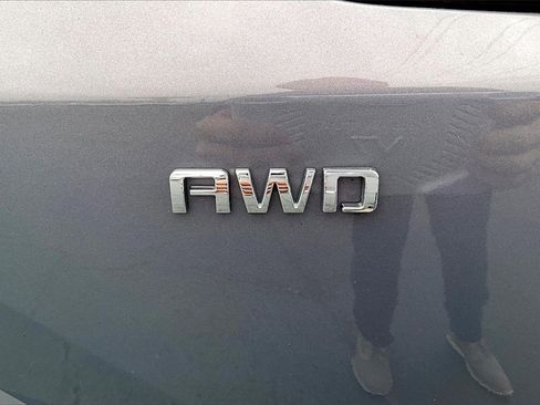 Used 2024 Chevrolet Blazer EV LT image 23