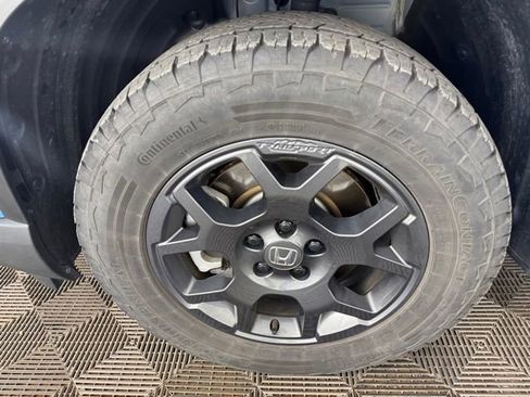Certified 2025 Honda Pilot TrailSport image 30