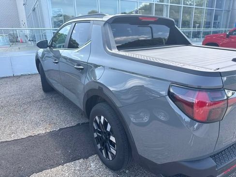Used 2025 Hyundai Santa Cruz SEL AWD/4WD image 4