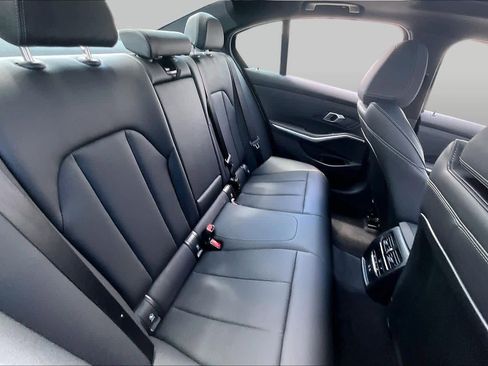 Used 2025 BMW 330i Sedan RWD image 19