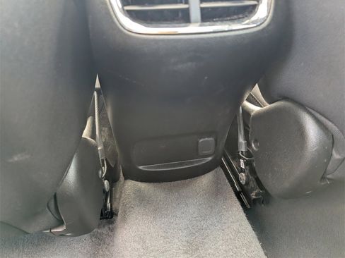 Used 2024 Chevrolet Malibu LT image 27