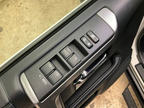 Certified 2021 Toyota 4Runner SR5 Premium w/ Moonroof Package AWD/4WD image 15