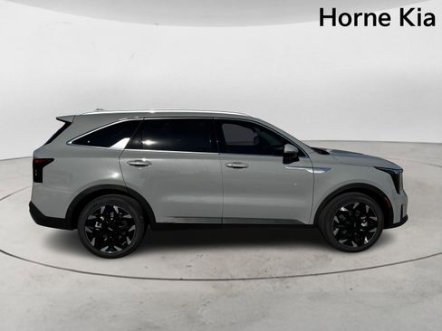 New 2026 Kia Sorento SX image 3