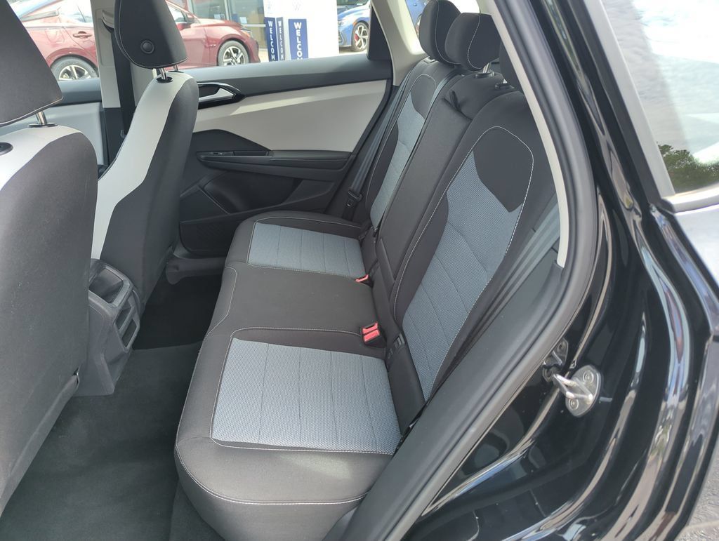 Used 2025 Volkswagen Taos S AWD/4WD image 28