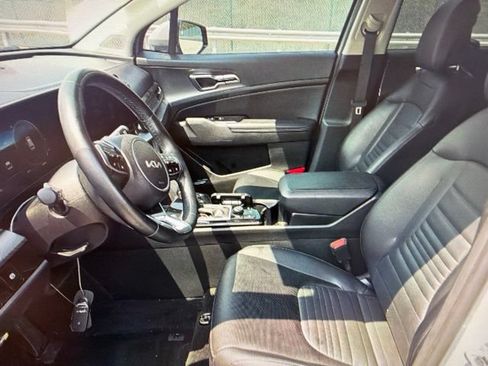 Used 2023 Kia Sportage SX AWD/4WD image 6