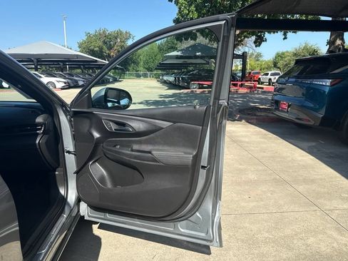 Used 2025 Buick Envista Avenir FWD image 21