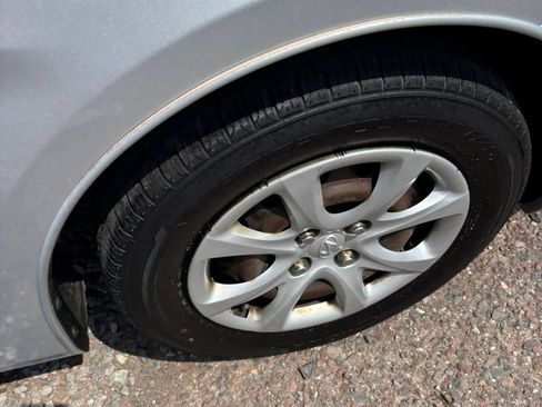 Used 2012 Hyundai Accent GLS FWD image 37