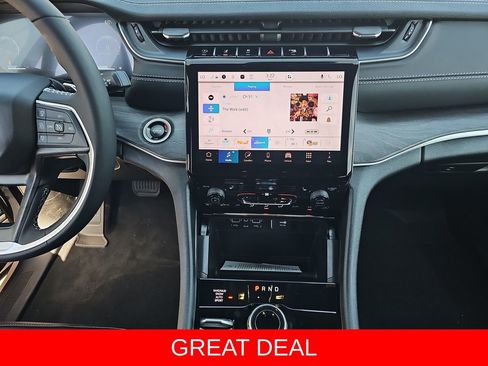 New 2025 Jeep Grand Cherokee L Limited w/ Luxury Tech Group II image 21