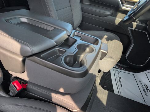 Used 2025 Chevrolet Silverado 2500 LT AWD/4WD image 14