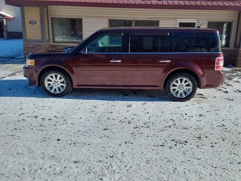 Used 2009 Ford Flex SEL image 1