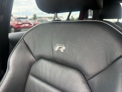 Used 2019 Volkswagen Golf R 4-Door AWD/4WD image 25