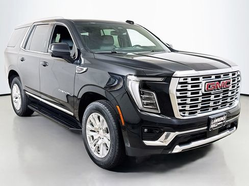 Certified 2025 GMC Yukon Denali AWD/4WD image 3