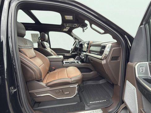 Used 2026 Ford F450 King Ranch w/ FX4 Off-Road Package image 17