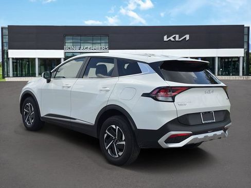 Certified 2023 Kia Sportage LX AWD/4WD image 3