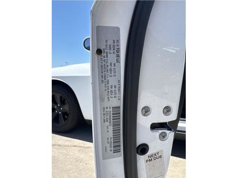 Used 2019 Dodge Challenger SXT RWD image 14