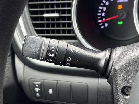 Used 2015 Kia Optima LX image 25