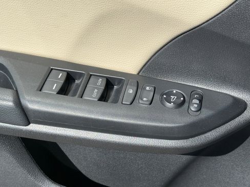 Used 2016 Honda Civic EX-L image 23