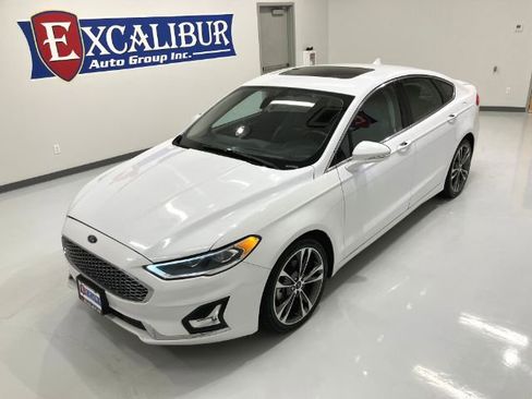 Used 2020 Ford Fusion Titanium AWD/4WD image 16