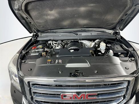 Used 2016 GMC Yukon SLT w/ Open Road Package AWD/4WD image 34