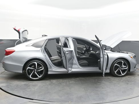 Used 2022 Honda Accord Sport image 44
