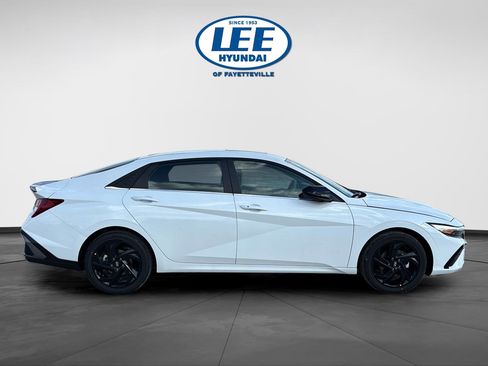 New 2026 Hyundai Elantra SEL Sport FWD image 3