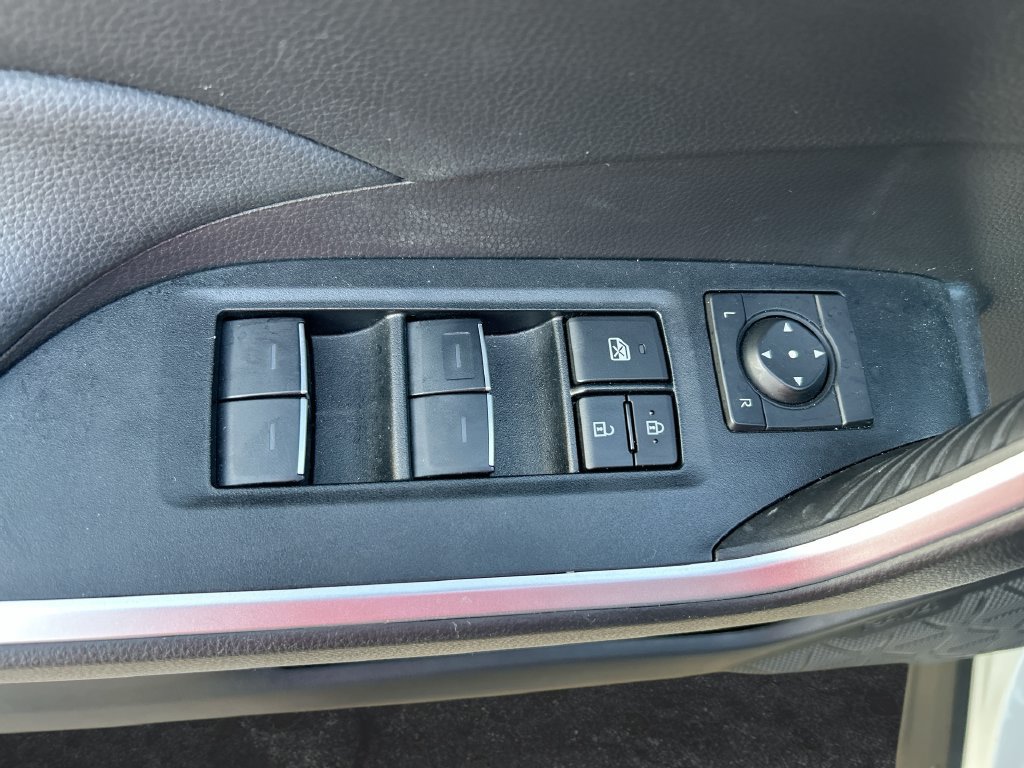 Certified 2025 Toyota RAV4 XLE w/ Convenience Package FWD image 13