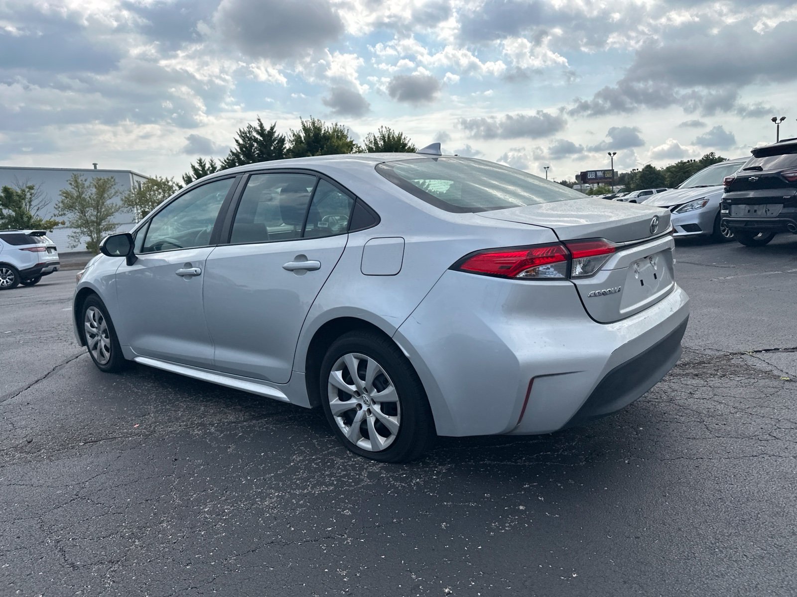 Used 2024 Toyota Corolla LE FWD image 6