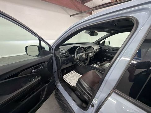 Used 2024 Honda Ridgeline Black Edition image 10