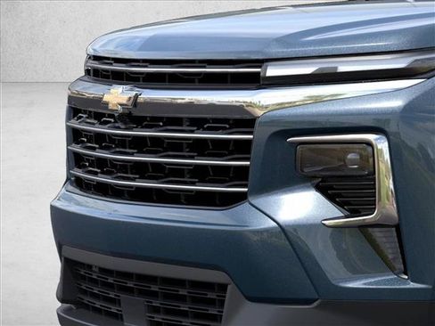 New 2026 Chevrolet Traverse LT w/ Sun and Wheel Package FWD image 13