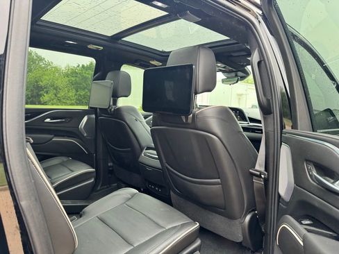 Used 2021 Cadillac Escalade ESV Sport w/ Driver Assist Tech Package AWD/4WD image 6